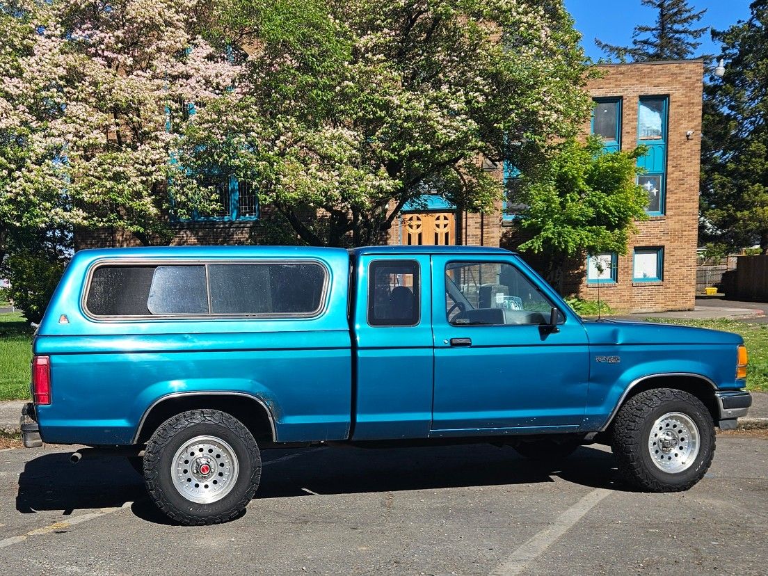 Truck Canopy - Fits Ford Ranger