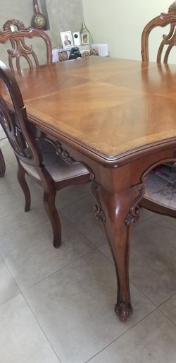 Macys Wood Table With 6 Chairs