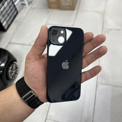 iPhone 13 Factory Unlocked 128GB! Finance For $50 Down Payment!!