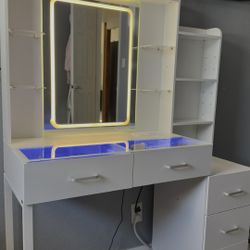 Vanity Desk with Mirror and Lights