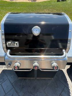 Weber Genesis Grill (w cover & 2 LP tanks)