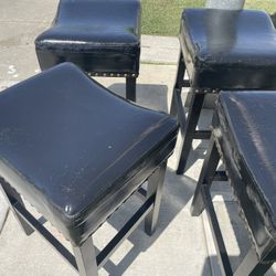 4 Short Kitchen Stools 