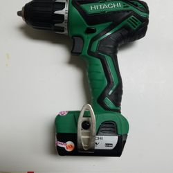 Hitachi DS 10DFL2 Cordless Driver Drill And Battery Pack