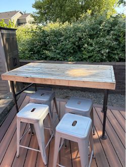Outdoor Table + Chairs