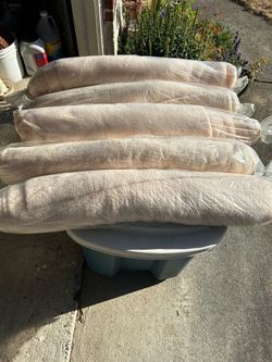 Lot of 5 rolls of synthetic sheepskin mattress overlay