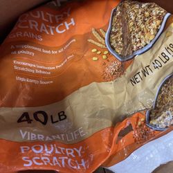 Vibrant Life Poultry Scratch 40 Ibs 