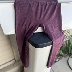 Women’s Leggings $2