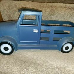 Metal Tabletop Truck Decor! ** New! 