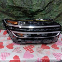 2022-24 Hyundai Genesis GV70 Right Headlight LED Computer 