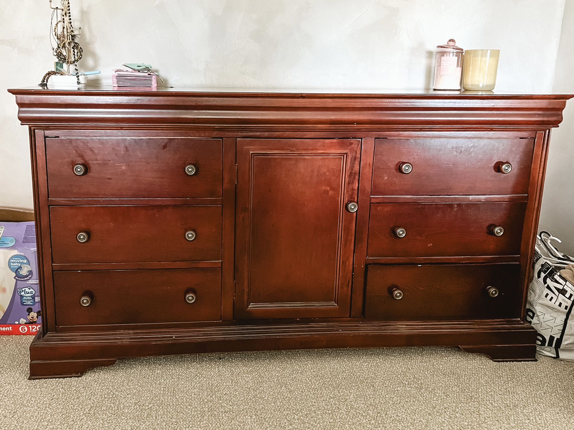 6 Drawer Dresser With Cabinet