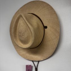 🛍️ Affordable Thrift Store in Stuart — Clothing, Home Goods, Décor & Everyday Essentials! 🛍️ 