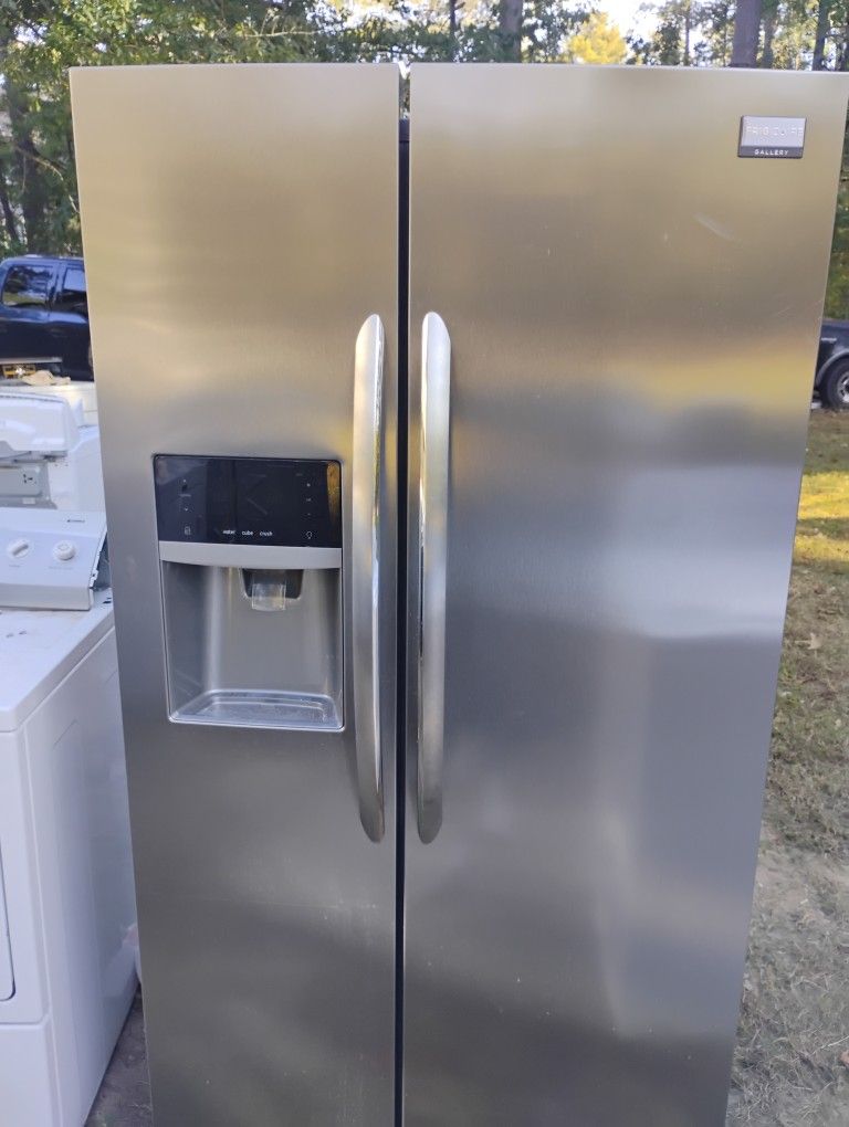 Frigidaire Gallery Stainless Counter Depth Side By Side