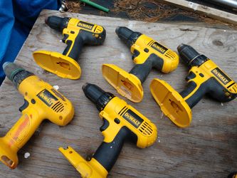 5 Used DeWalt drills 18 volt