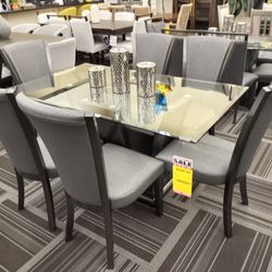 7pc Dining Room Set 