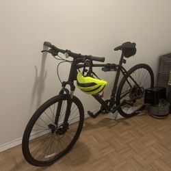 Trek 3 Hybrid Bike and acessories