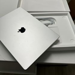 16” MacBook Pro (2023)
