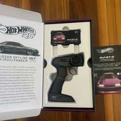 Hot Wheels Collectors RC 1:64 Nissan Skyline R32 Pandem Vehicle