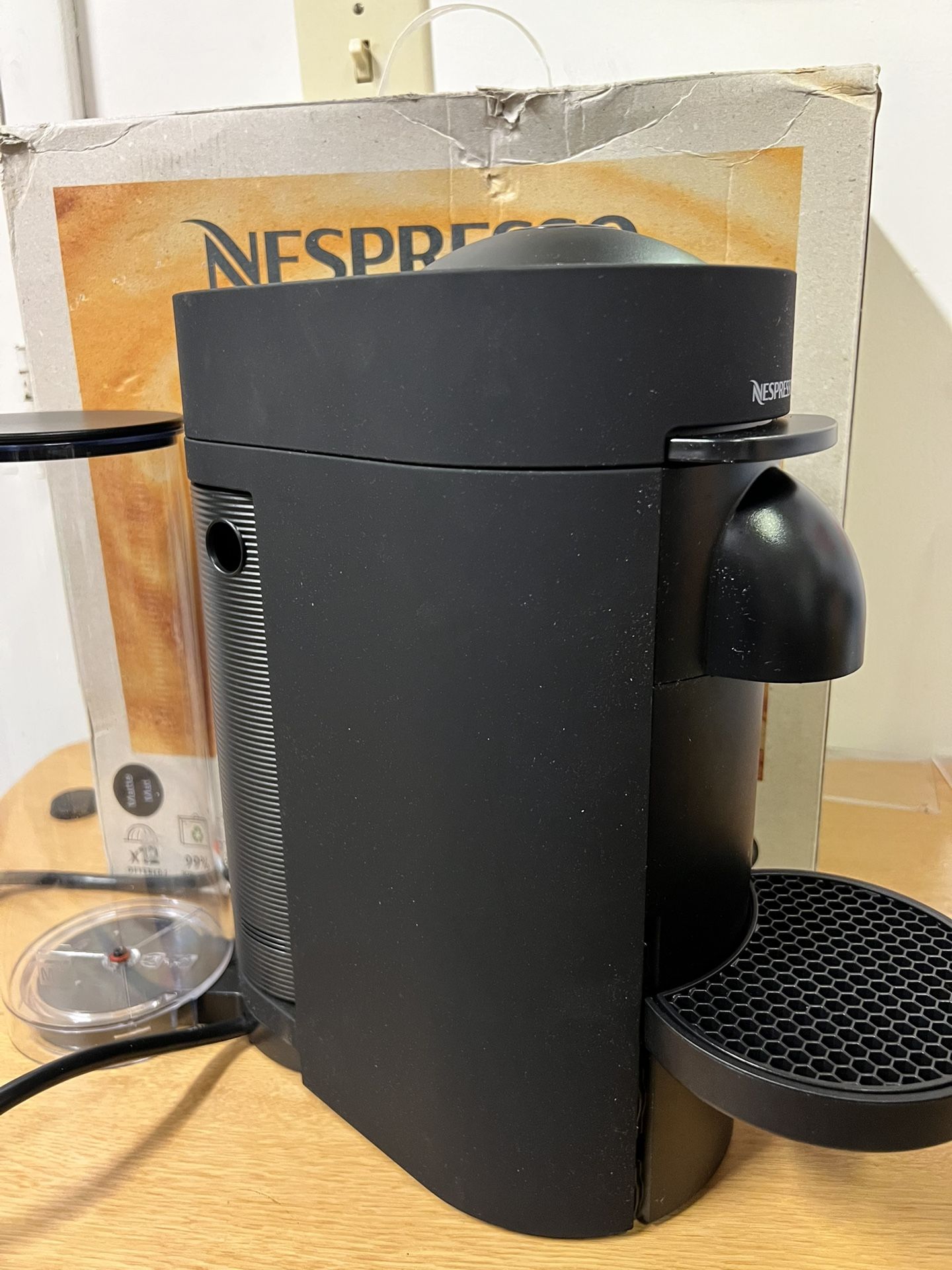 DeLonghi Nespresso Vertuo Plus Coffee Maker
