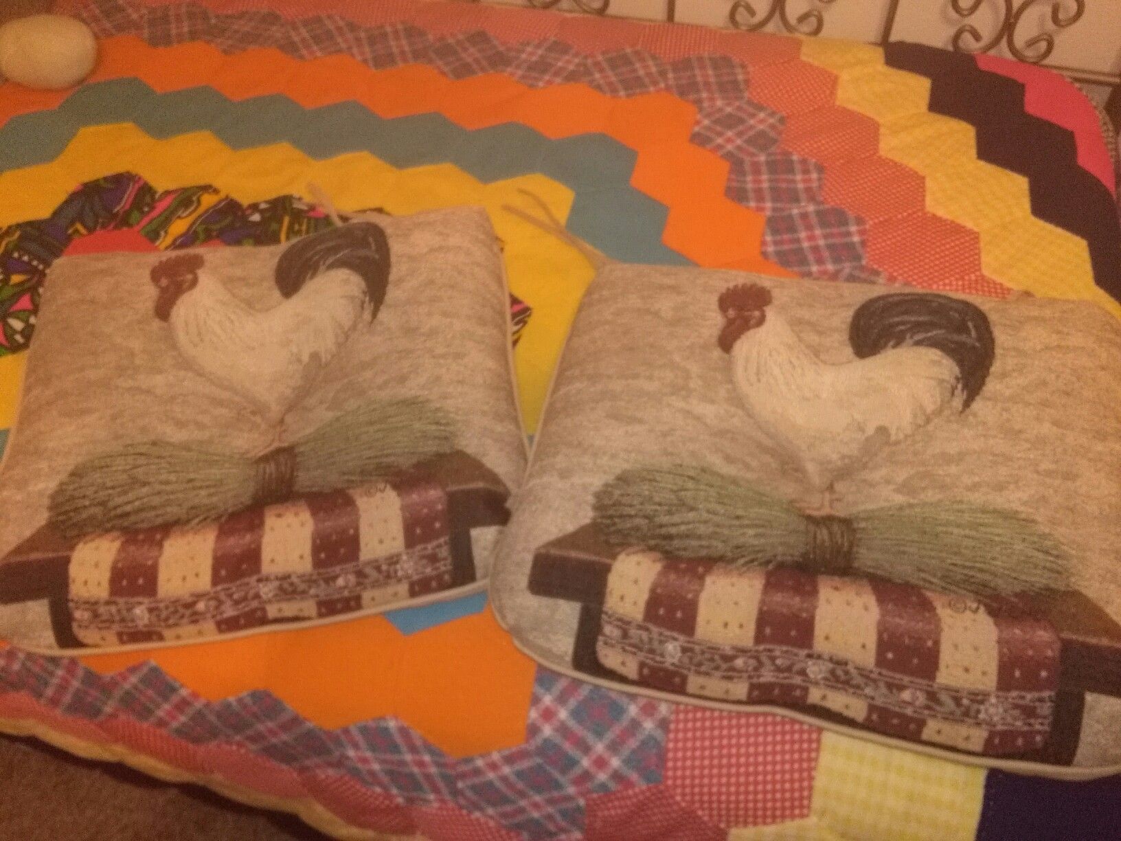 ROOSTER Chair cushions.