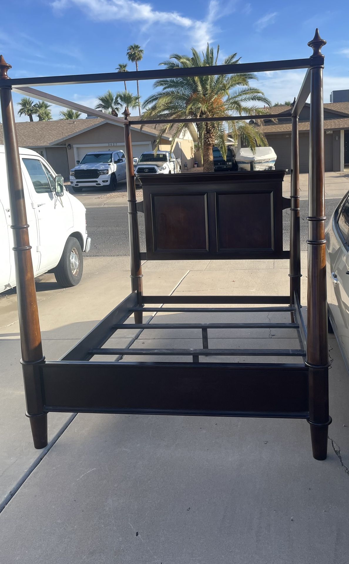 Super Cool Vintage Solid Wood Lane Queen Four Post Canopy Poster Bed Frame