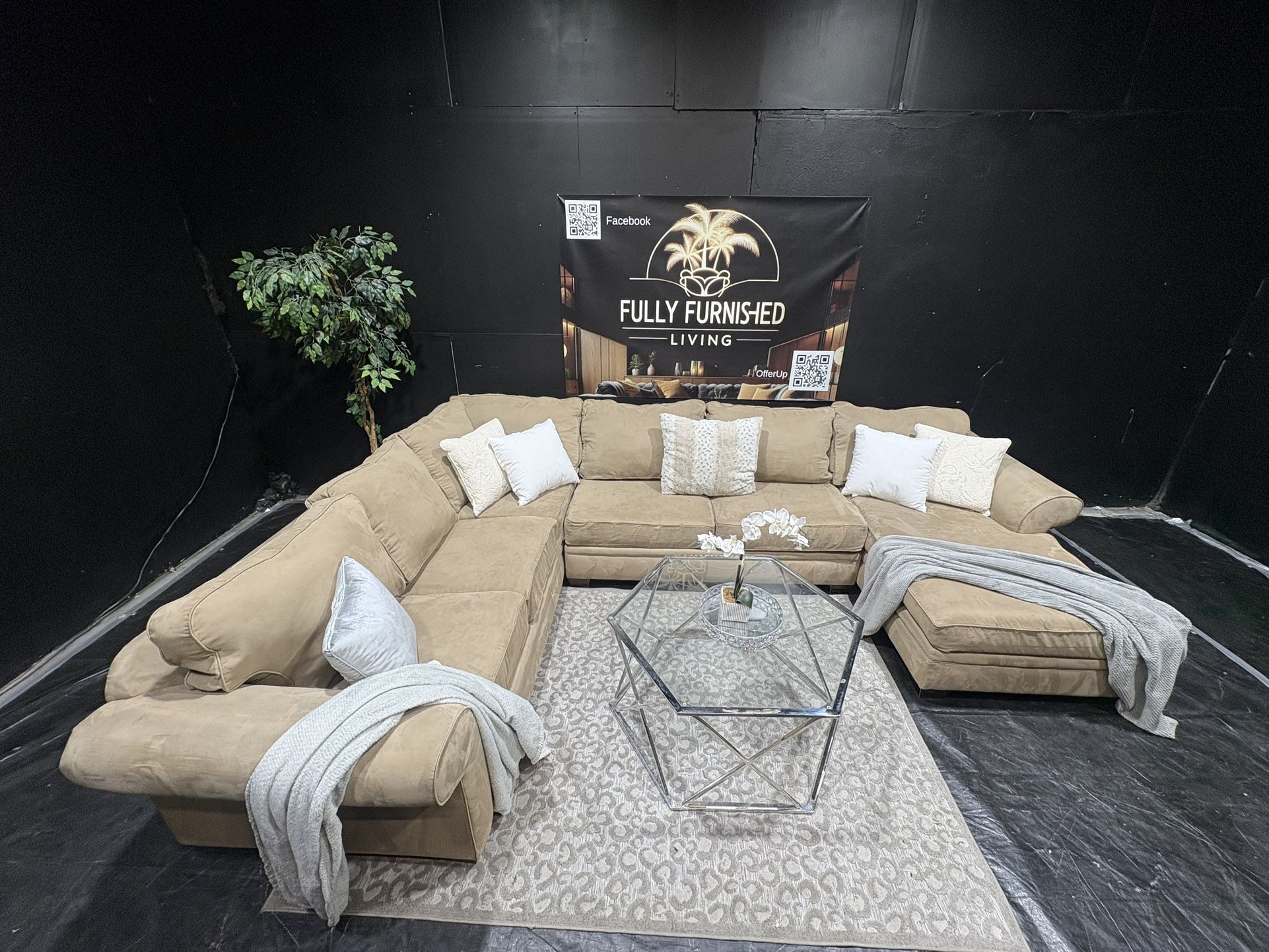 Sectional/couch/ sofa, Color: Taupe, size:98x140x64, Delivery available π