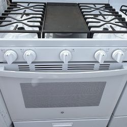 Stove GE (Gas) $220 5 burners and griddle 3-month warranty