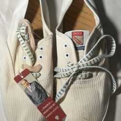 BNWT Vintage 90’s Paolo Gucci Ribbed Canvas beige/ light peach color Skip Sneake