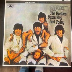 THE BEATLES YESTERDAY AND TODAY COLORED VINYL LP NEW!