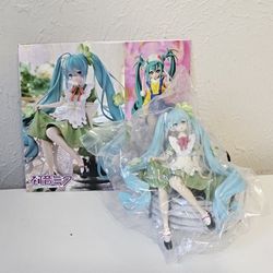 Hatsune Miku Anime Green flower clover dress Figure Toy Gift