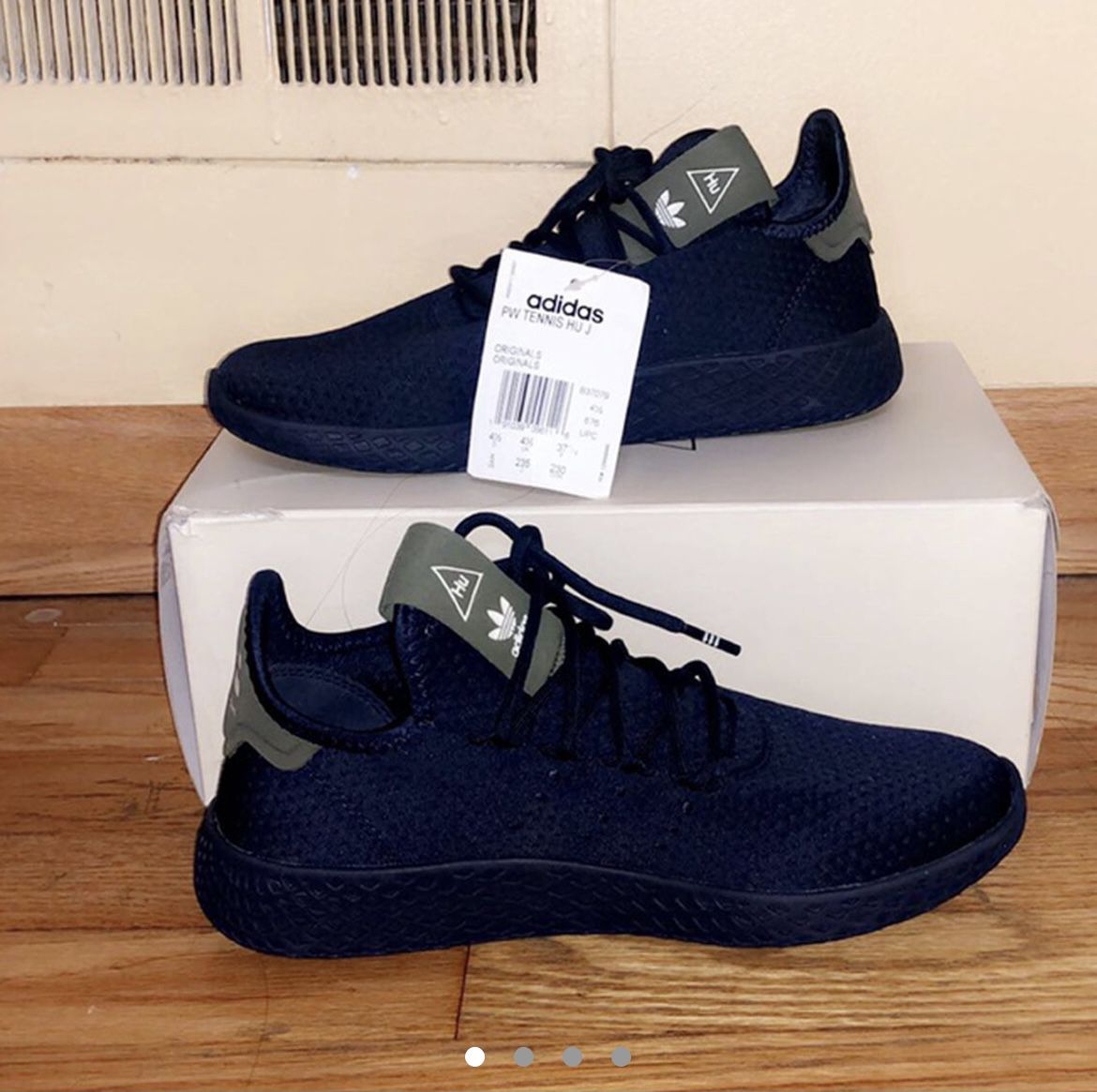 Adidas Shoes Size 5
