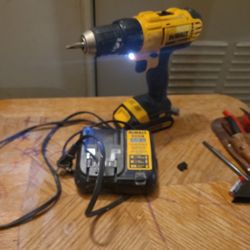 Hammer Drill 20V MAX