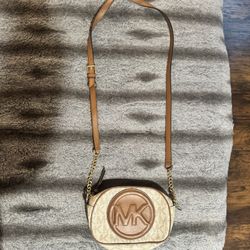 MK Purse 