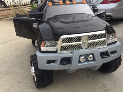 BRAND NEW DODGE RAM DUALLY electric kids ride on cars power wheels
