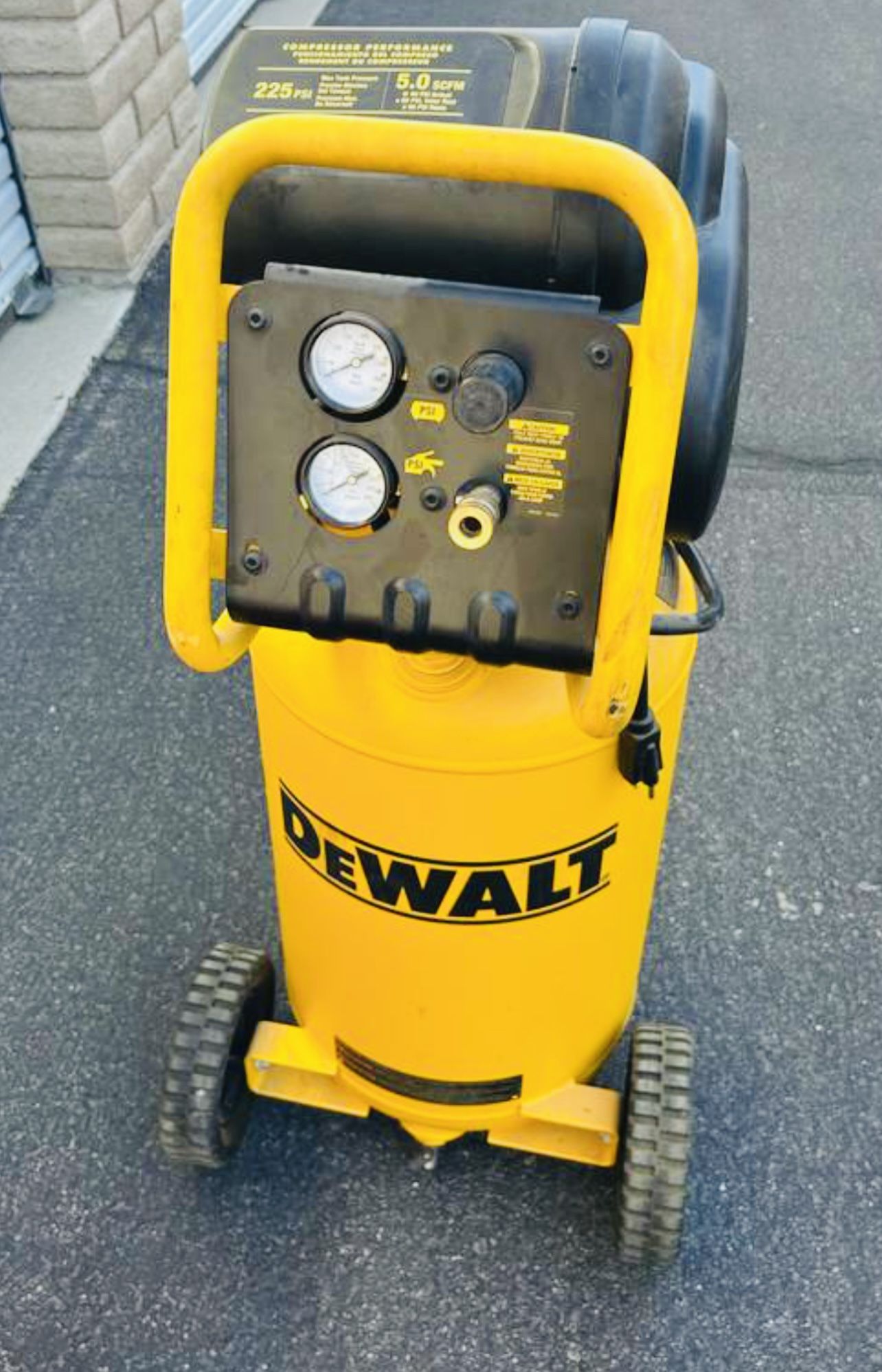 DeWalt Air Compressor 