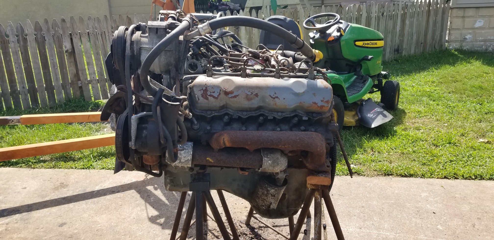 Ford International 6.9 diesel engine complete 80k miles.