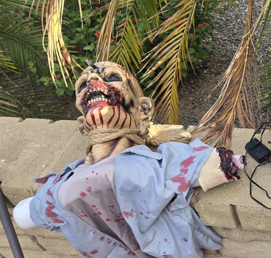 Hanging Zombie Spirit Halloween Decoration