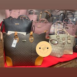 Purses / Backpack 🎒 