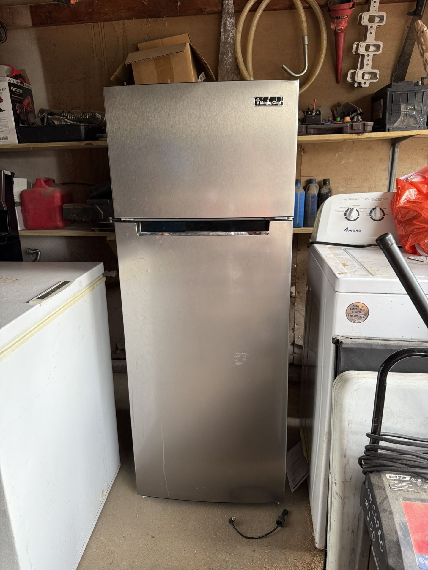 Magic chef Refrigerator