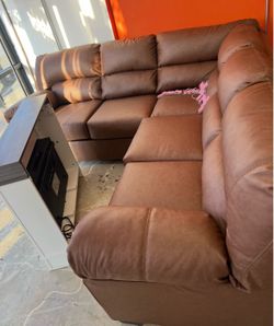 Stylish leather nice Sectional!