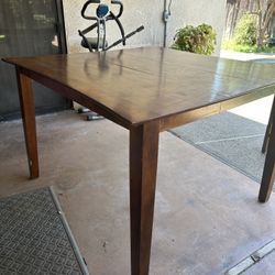 Dining Table & Chairs