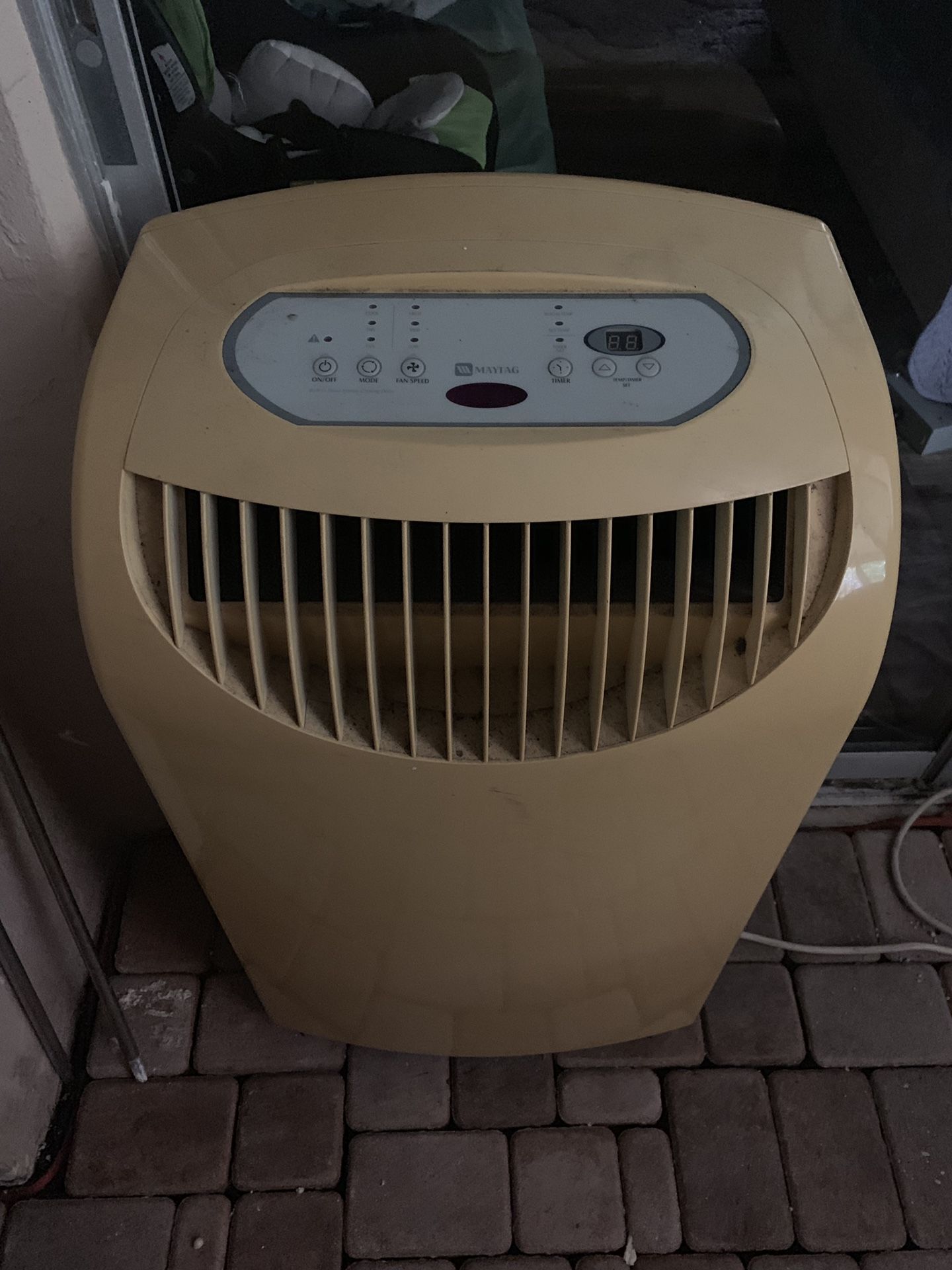 Maytag large stand alone AC unit 9000 BTU dehumidifier