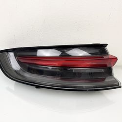 2019-2025 Porsche Macan Led Rear Tail Light Lamp Left Oem