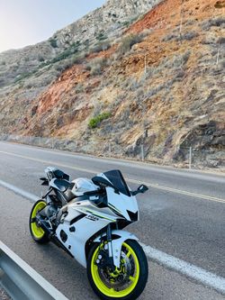 Yamaha R6 2017