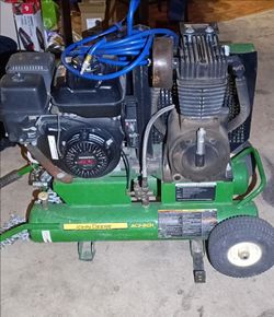 John Deere AC2-8GH Gas Air Compressor