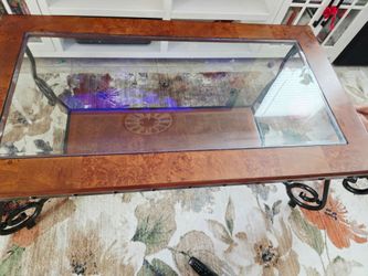 Coffee/Center Table