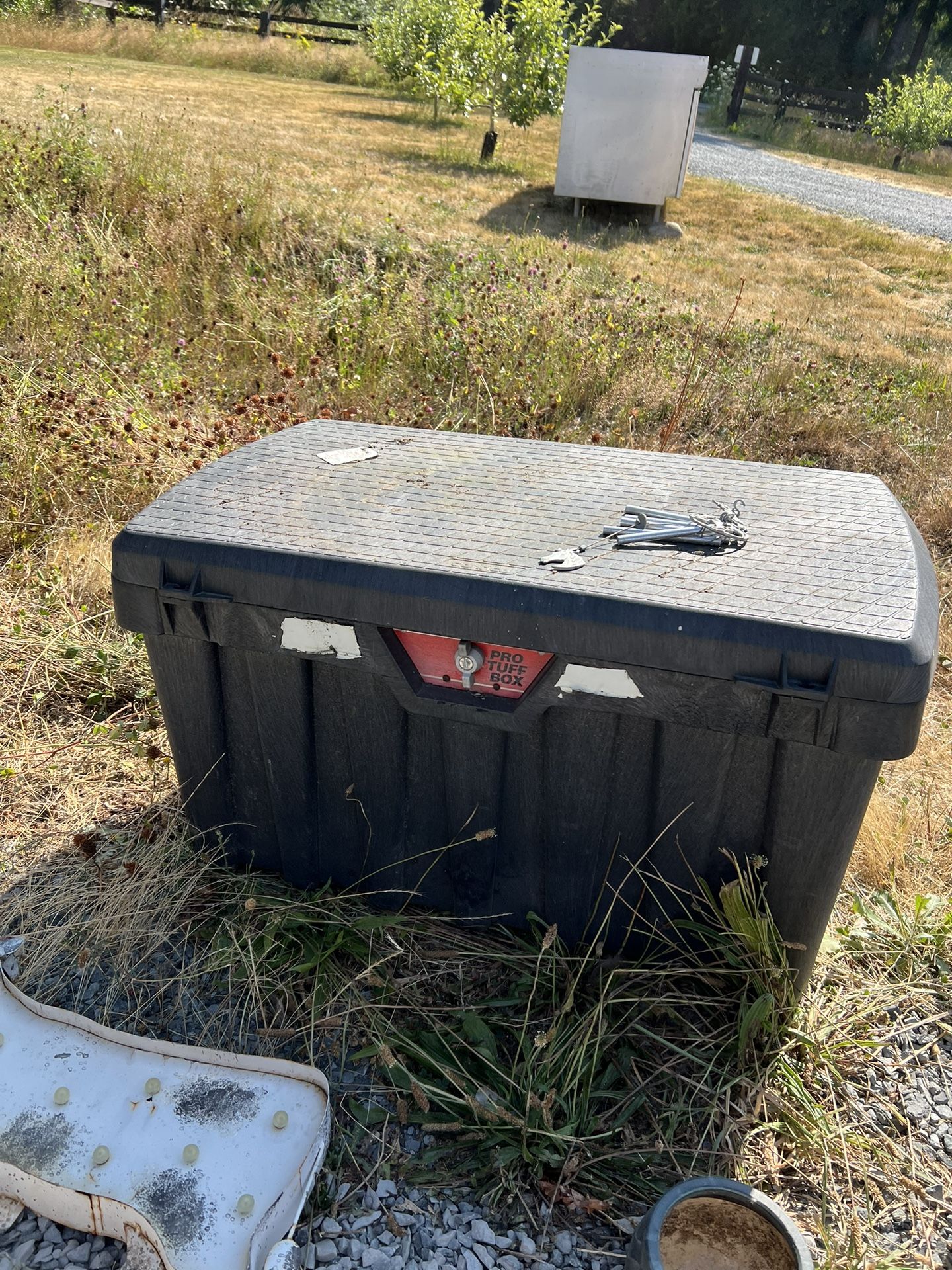 Locking Pro Tuff Box