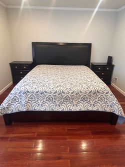 5-Piece California King Bedroom Furniture Set