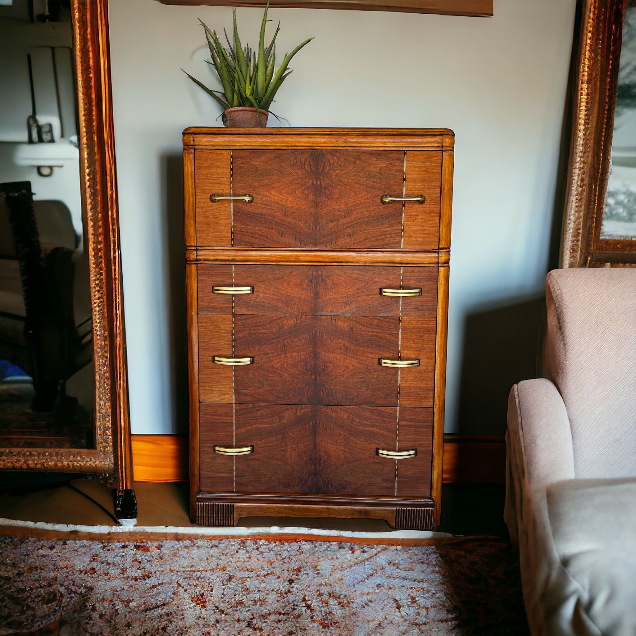 Vintage Huntley Furniture Co. 4-Drawer Art Deco Inlaid Dresser