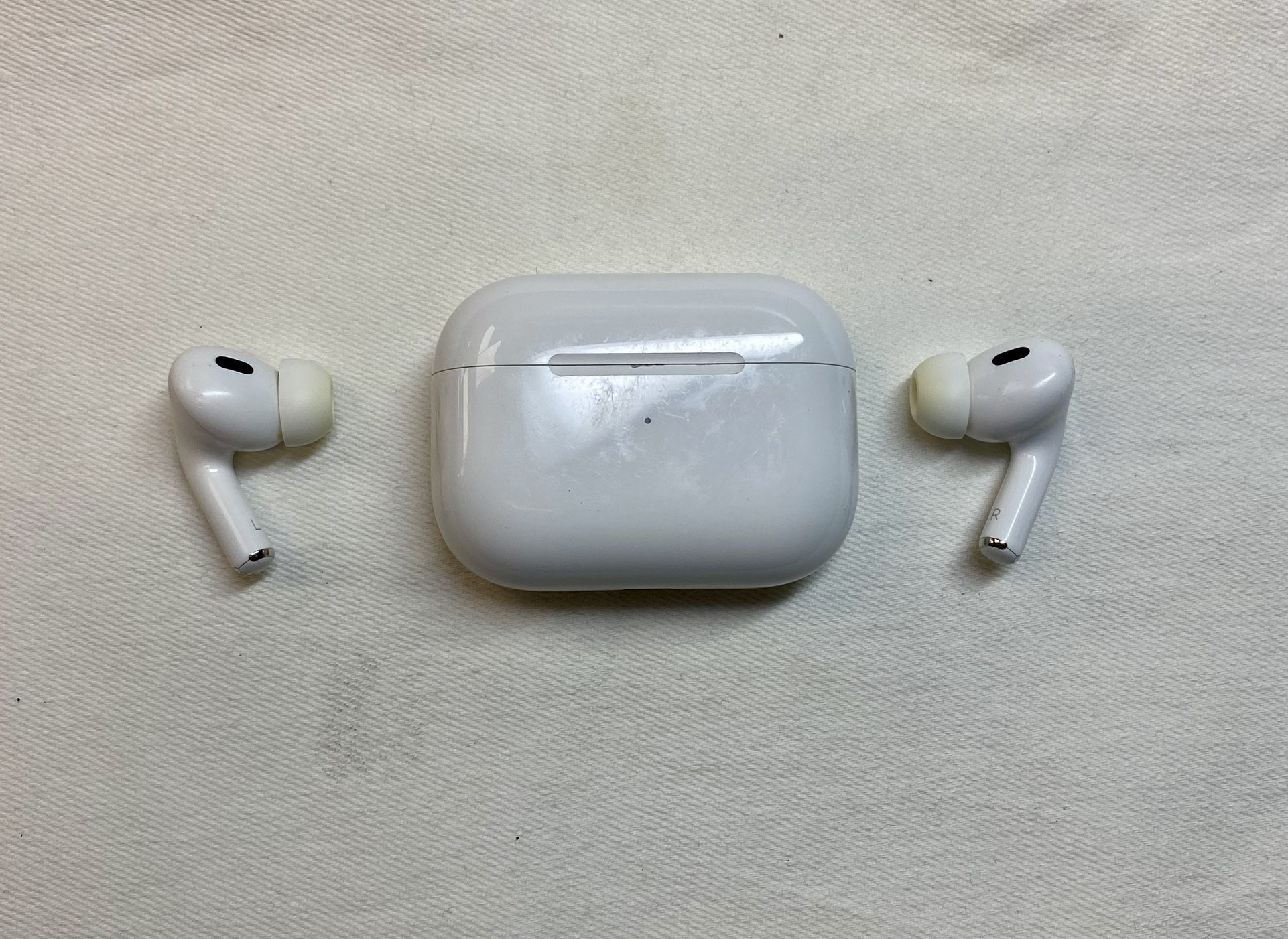 Apple AirPods Pro 2nd Generation mtjv3ll/a a3047 a3048 a2968