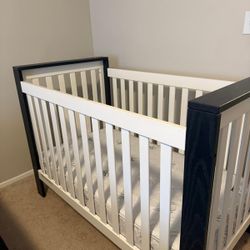 Crib With mattress 